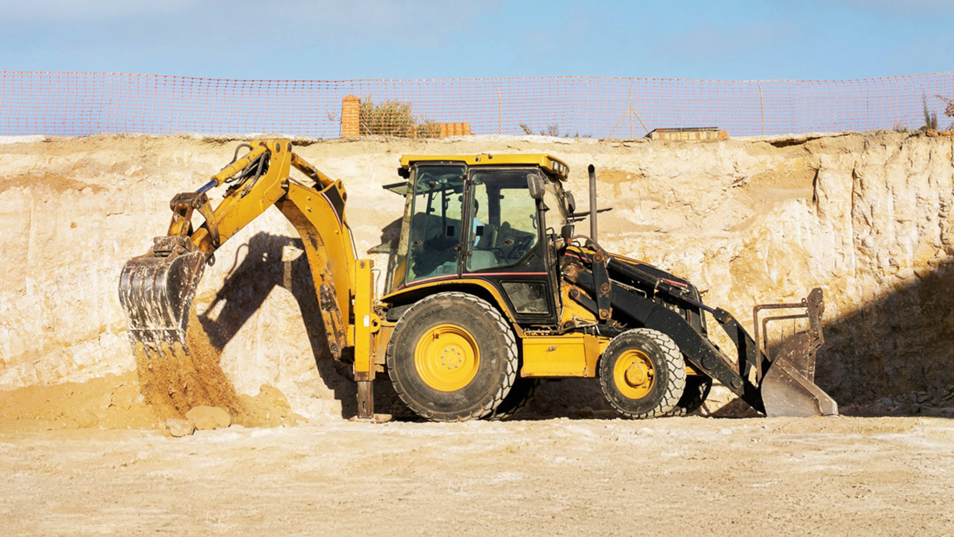 Обзор: Техника без компромиссов: обзор экскаватора-погрузчика LiuGong